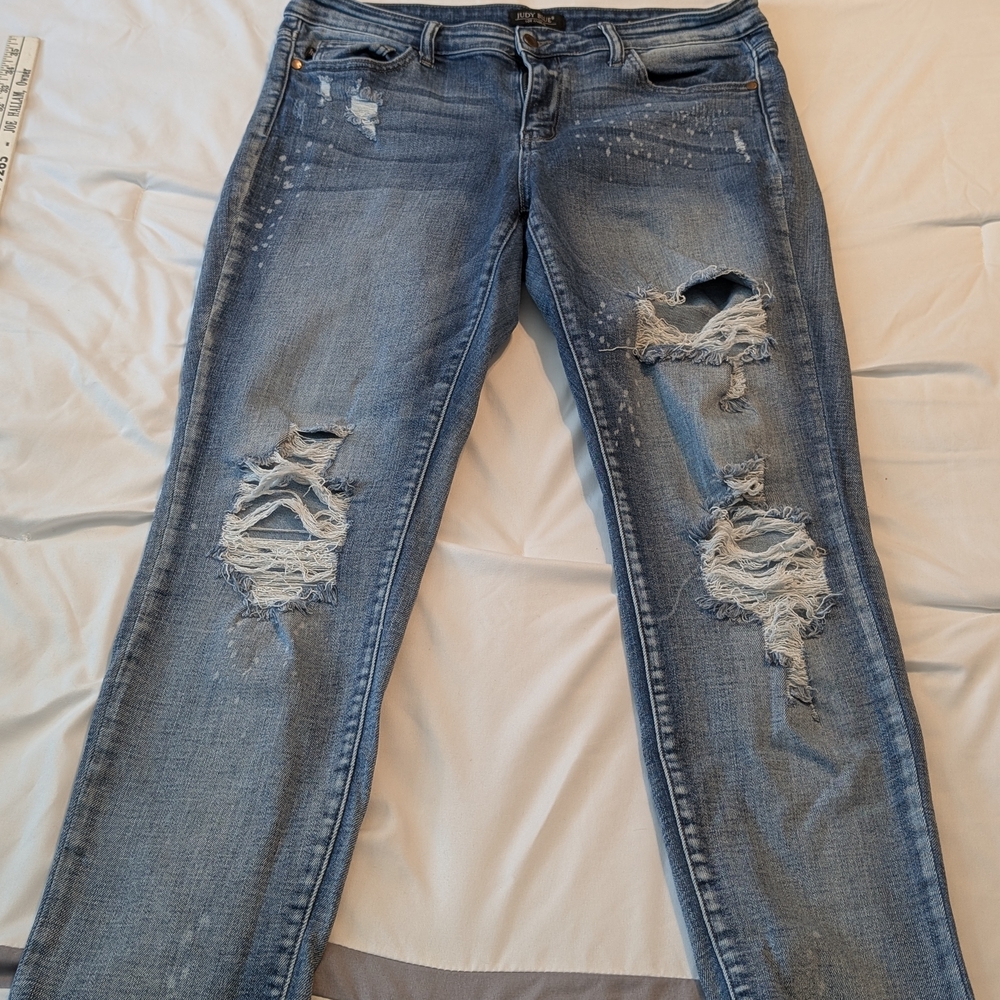 Judy Blue Distressed Skinny Jeans - Light Blue